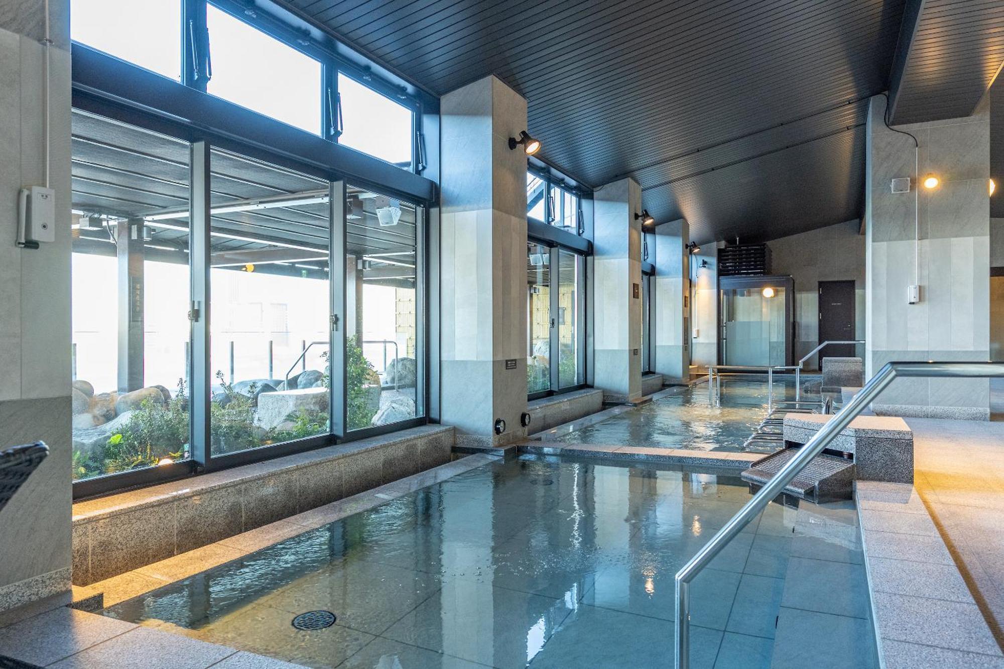 Tokyo Toyosu Manyo Club Hotel Bagian luar foto